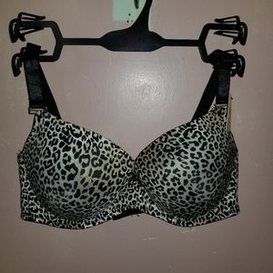 🌻 Brand New Bra 36D